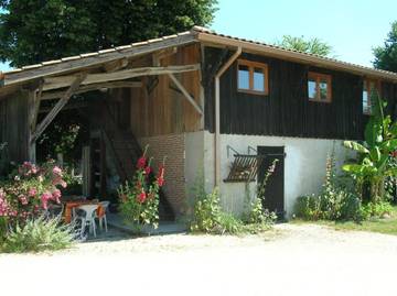 Gîte pour 9 personnes, avec piscine ainsi que jardin et vue à Mios