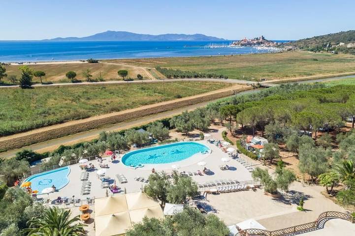 Casa vacanza per 4 persone, con giardino e piscina, con animali domestici in Tuscia