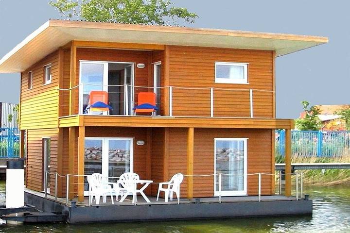 Hausboot für 6 Personen, mit Balkon, kinderfreundlich in Barth