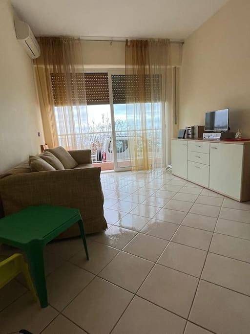 Gîte pour 4 personnes, avec balcon à Laigueglia - 2