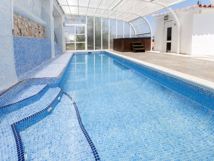 Casa rural para 10 personas, con piscina en Ador