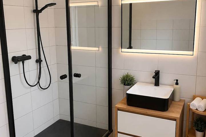 Ganze Wohnung, Mediterrane Wellness-Oase | Whirlpool & Private Gym in Merchweiler, Landkreis Neunkirchen