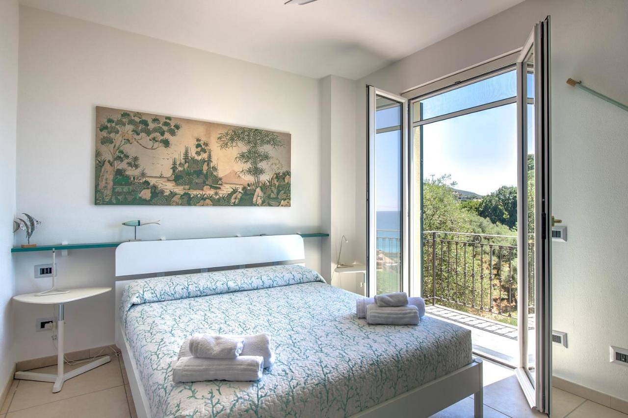 Ganze Wohnung, 257b - Villetta Maiso - Vista Mare, Giardino e Piscina Privata a 2 minuti di auto dalle spiagge e mare - Parcheggio Privato Incluso in Bagni Tiffany, Lavagna Gemeinde