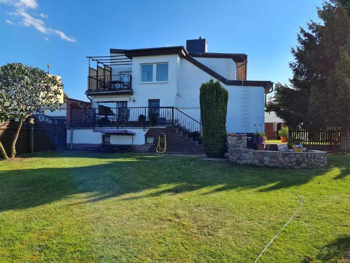 Ferienwohnung für 5 Personen, mit Balkon und Terrasse sowie Garten und Seeblick in Werder