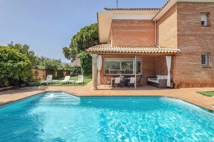 Chalet para 10 personas, con jardín - 1