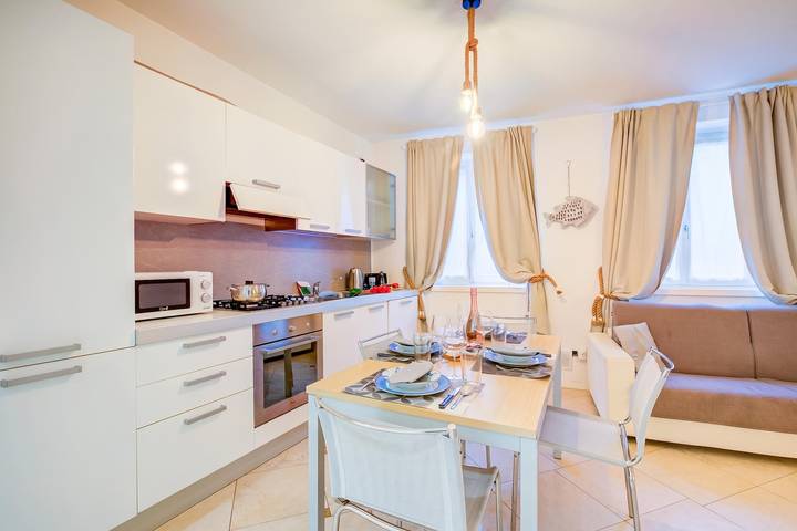 Apartamento entero, Heart Of Riva - 100m From The Lake Garda in Riva del Garda, Montañas Garda