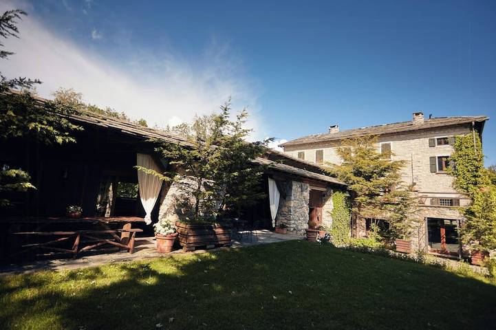 Ferienhaus für 12 Personen, mit Pool und Garten