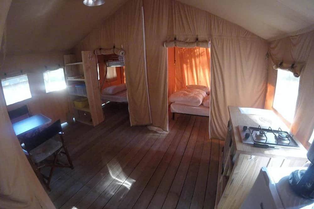 Zecamping 3 étoiles piscine chauffée toboggans pet friendly tente 26m2 in Bollène, Vaucluse