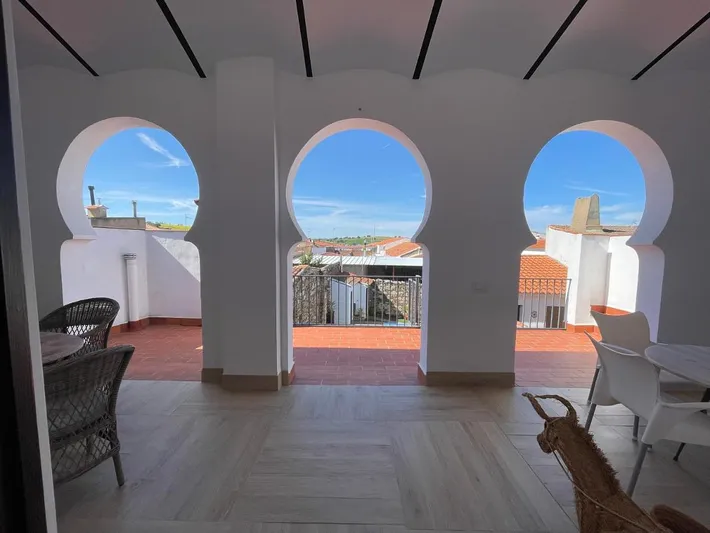 Casa de vacaciones para 12 personas, con piscina además de vistas y jardín - 1