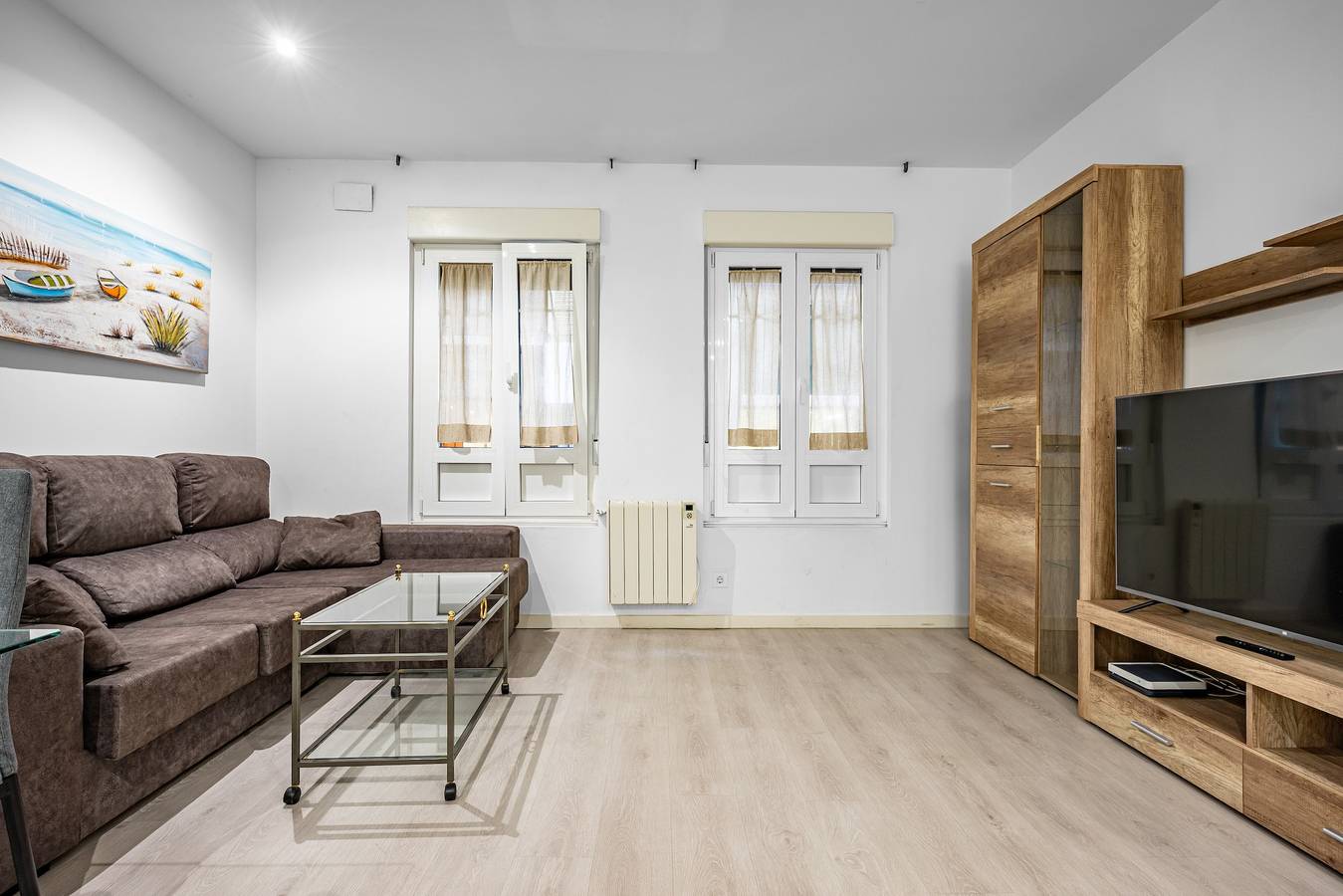Apartamento inteiro, Apartamento 'Acogedor En El Centro' com Wi-Fi in Distrito Centro (Gijón), Gijón