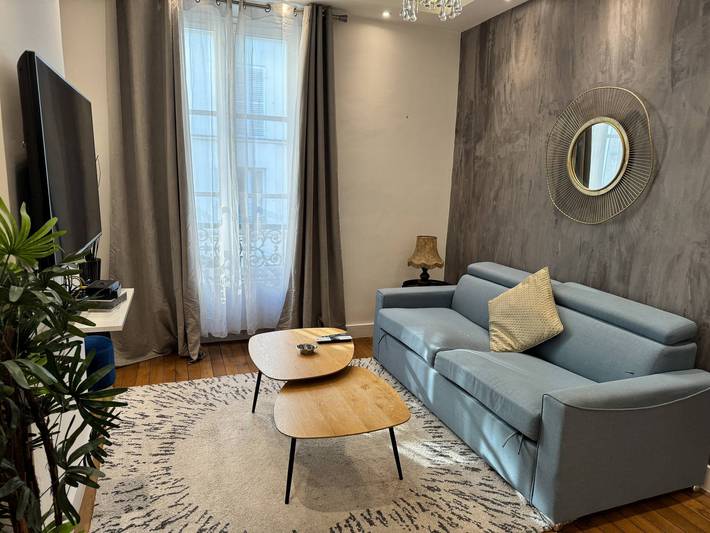 Apartamento entero, Apartamento entre el Arco del Triunfo y el Sagrado Corazón in París, Isla de Francia
