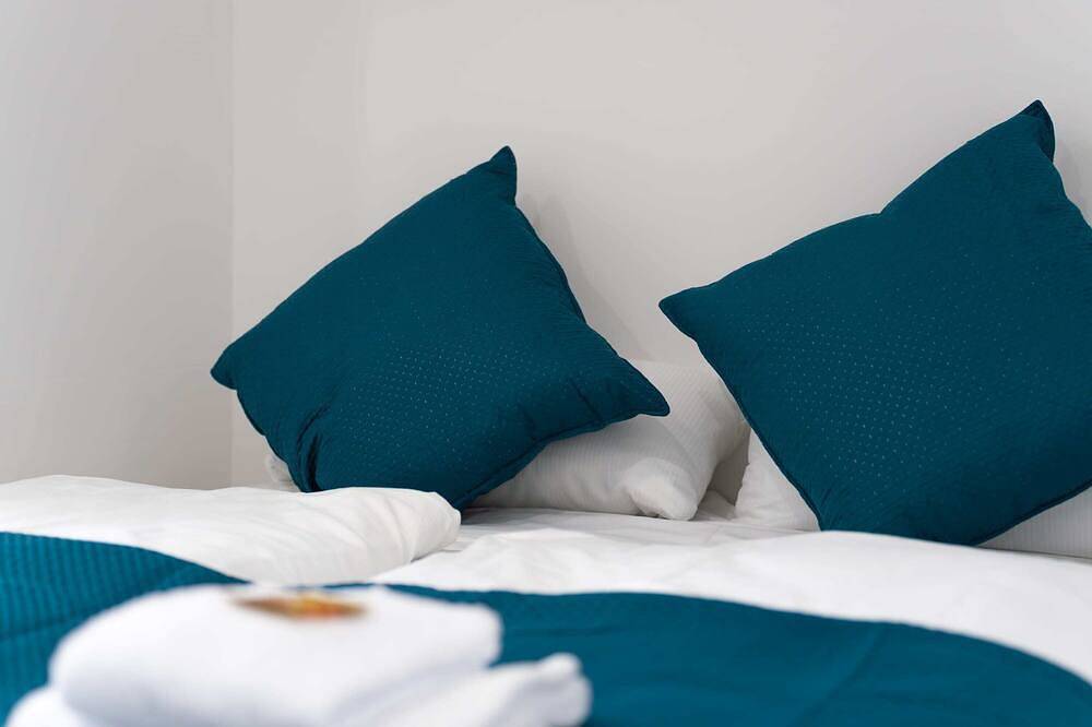 Ganze Wohnung, Lit Living: Luxus | Box Spring | Kitchen | Parking in Altenstadt, Wetterau