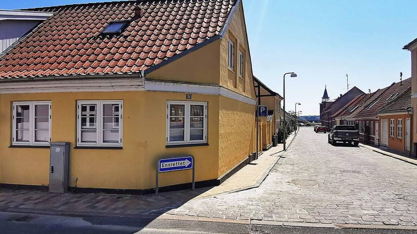 Ferieudlejning for 7 personer, med have, husdyr tilladt i Fåborg