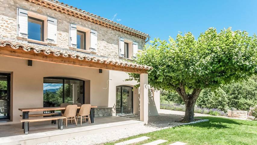Maison de vacances pour 8 personnes, avec jardin ainsi que terrasse et piscine à Vaison-la-Romaine