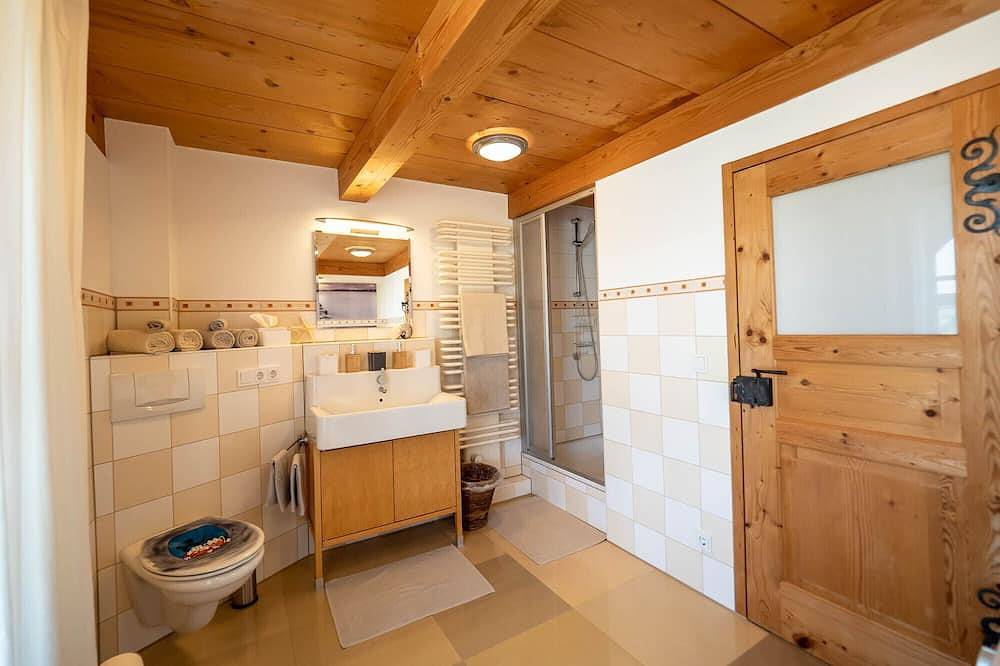 Ganze Wohnung, Maisonette-Wohnung für 4 Personen, 95 qm mit Terrasse in Obing, Landkreis Traunstein