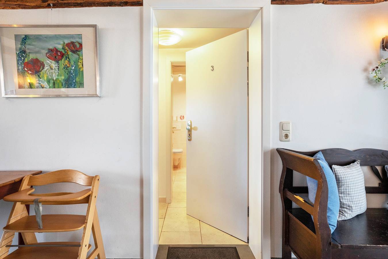 Ganze Wohnung, Ferienwohnung 'Am Halbmond 3' mit privater Terrasse, privatem Garten und Wi-Fi in Hellschen-Heringsand-Unterschaar, Nordseeküste