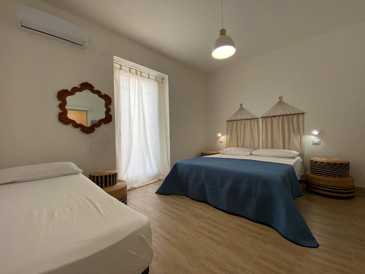 Bed and Breakfast 'Isid'Oro Kamers - Camera 1' met Balkon, Wifi en Airconditioning in Sant'Isidoro, Golf van Tarente
