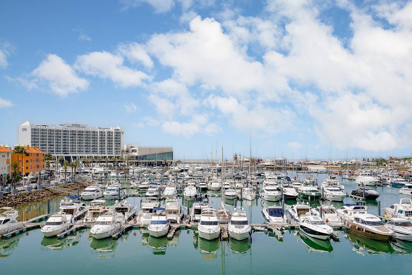 Entire apartment, Apartment "Marina Views" with Balcony & Wi-Fi in Vilamoura, Quarteira