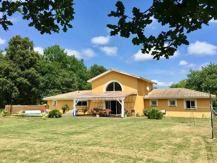 Chalet para 8 personas, con jacuzzi además de piscina y jardín - 1