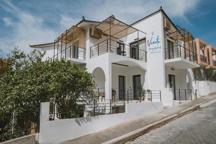 Vakantiewoning voor 2 personen, met uitzicht en tuin in Lesbos