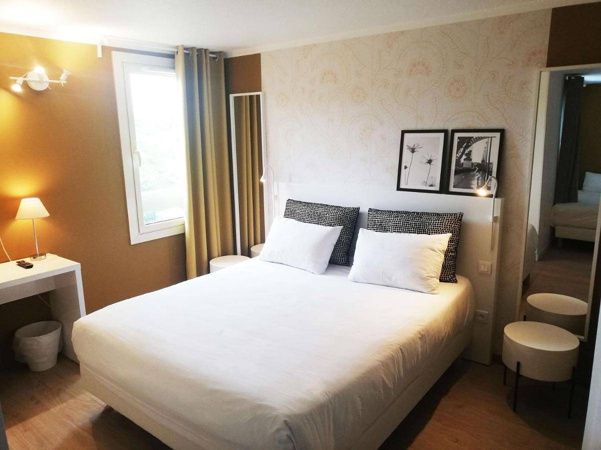 Brit Hotel Marseille Aéroport in Les Pennes-Mirabeau, Côte méditerranéenne (France)