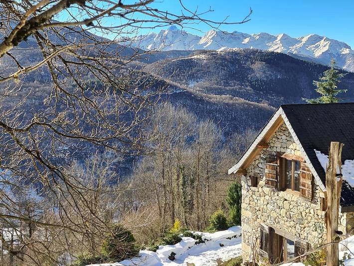 Gîte pour 4 personnes, avec jardin à Ercé - 3