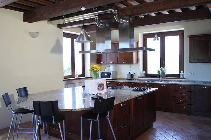 Villa splendidamente ristrutturata con vista mozzafiato in San Severino Marche, Provincia di Macerata