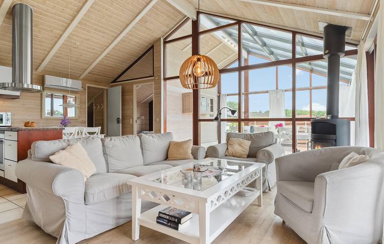 Ferienhaus für 8 Personen, mit Whirlpool und Sauna sowie Garten und Terrasse in Grønninghoved Strand - 4