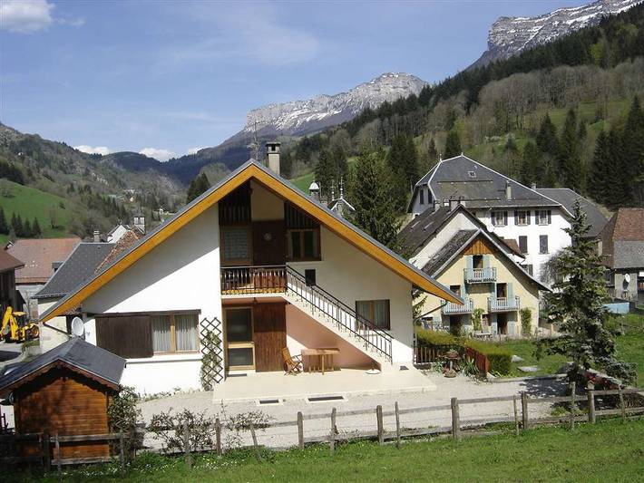 Gîte pour 6 personnes, avec jardin à Saint-Pierre-d'Entremont - 3