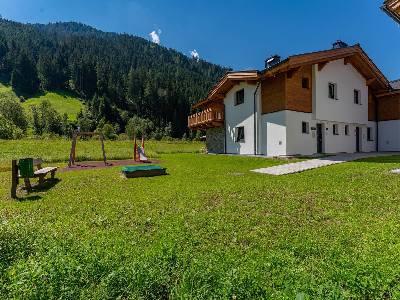 Chalet in der Nähe der großen Skigebiete in Pinzgau