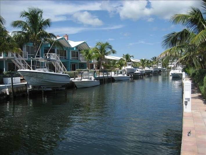 Vacation house for 10 people, with balcony and pool in Florida Keys