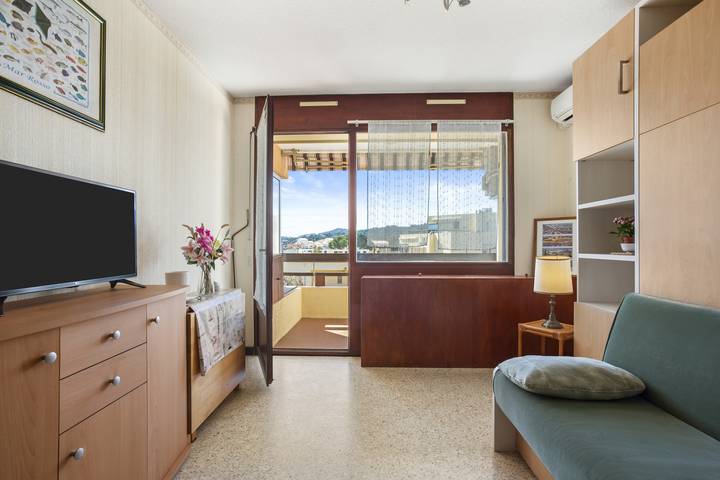 Studio pour 2 personnes, avec jardin et balcon