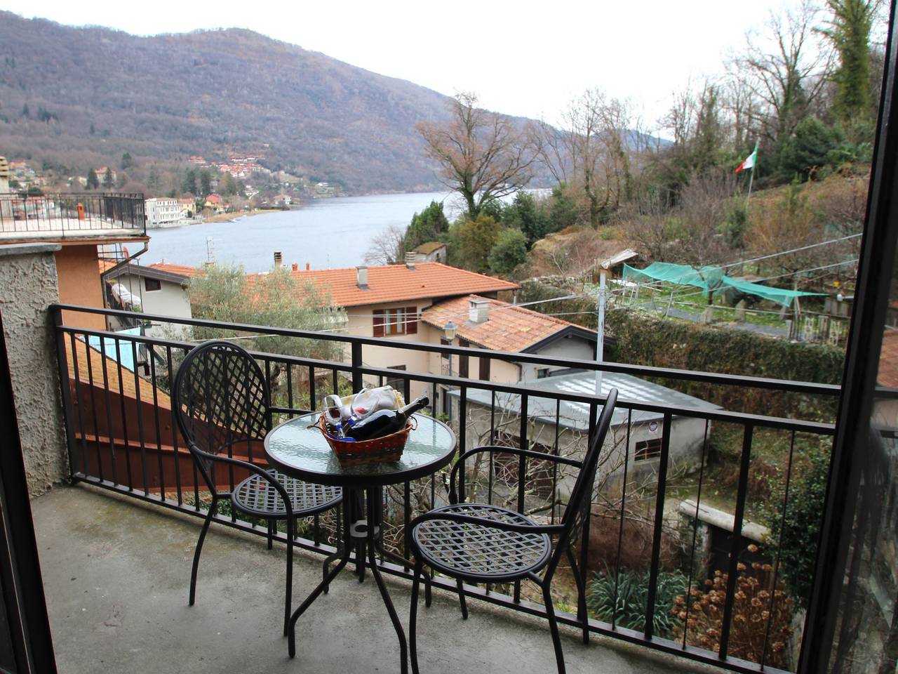 Iside in Mergozzo, Comune di Mergozzo