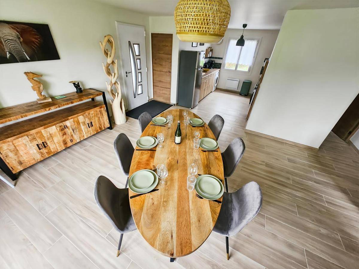 Villa L'Isachrist, Calme, Confort, 20' Disneyland in Maisoncelles-en-Brie, Seine-et-Marne