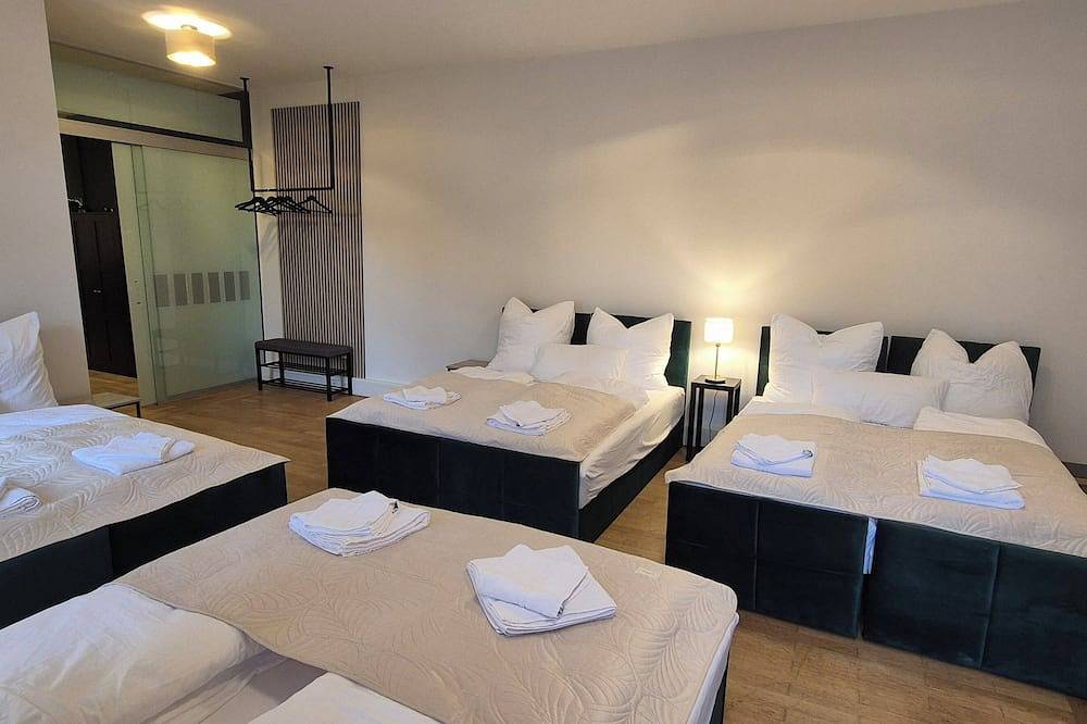 Appartamento intero, Munich Directly at the Oktoberfest for up to 13 Guests in the Apartment London in Monaco di Baviera Ludwigsvorstadt, Monaco di Baviera