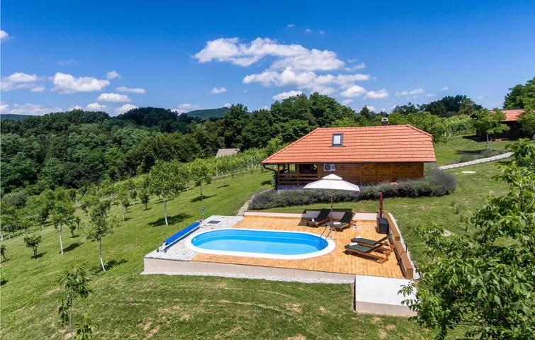 Charmantes Apartment mit beheiztem Pool, WLAN und Grill in der Nähe von Lepoglava in Varazdin