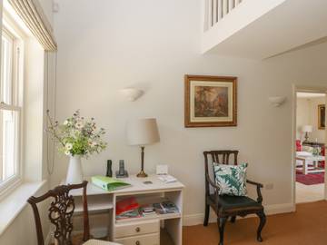 Holiday Home for 4 People in Breamore, New Forest, Photo 2