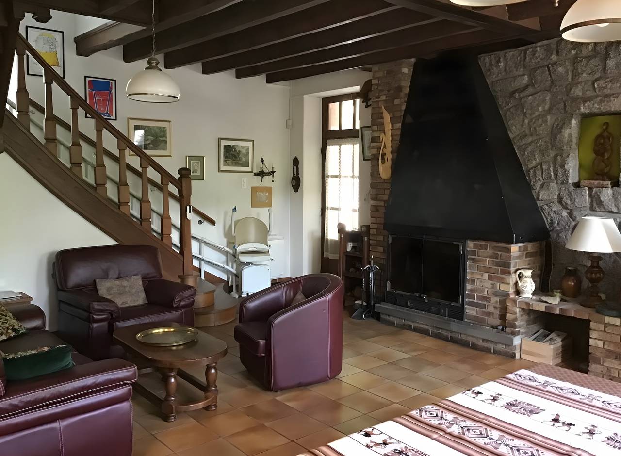 Maison de vacances « Gîte pour 6 personnes » avec terrasse privée et Wi-Fi in La Chapelle, Région de Vichy