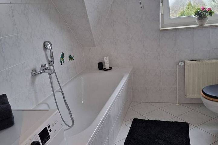 Ferienwohnung für 4 Personen, mit Garten und Balkon in Neubrandenburg - 4