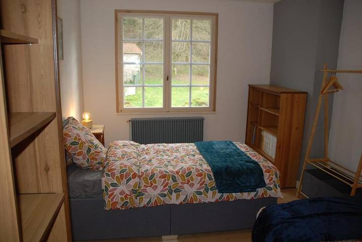 Location de vacances pour 6 personnes, avec Terrasse ainsi que Jardin et Vue à Compreignac - 4