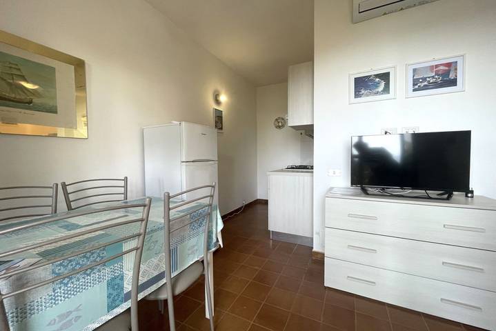 Ferienwohnung für 4 Personen, mit Balkon/Terrasse und Garten in Porto Azzurro - 4
