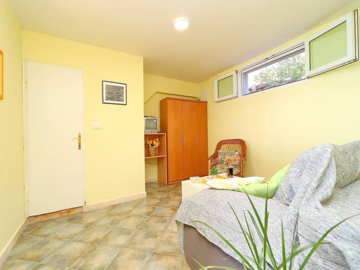 Gîte pour 4 personnes, adapté aux familles à Drače - 3