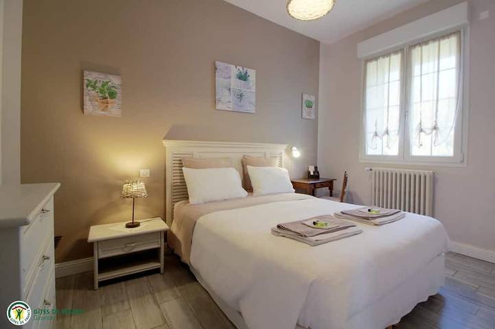 Location de vacances pour 4 personnes, avec jardin et piscine à Lignan-de-Bordeaux - 4