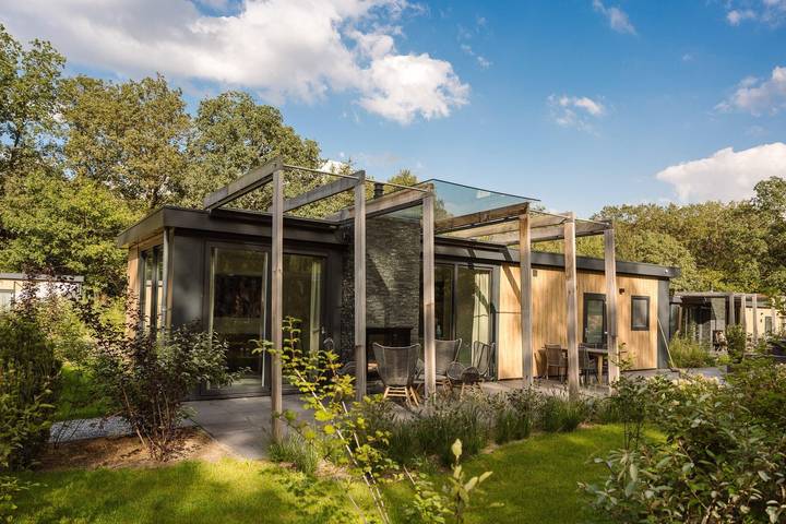 Ferienhaus für 4 Personen, mit Whirlpool und Terrasse sowie Garten und Sauna in Markelo