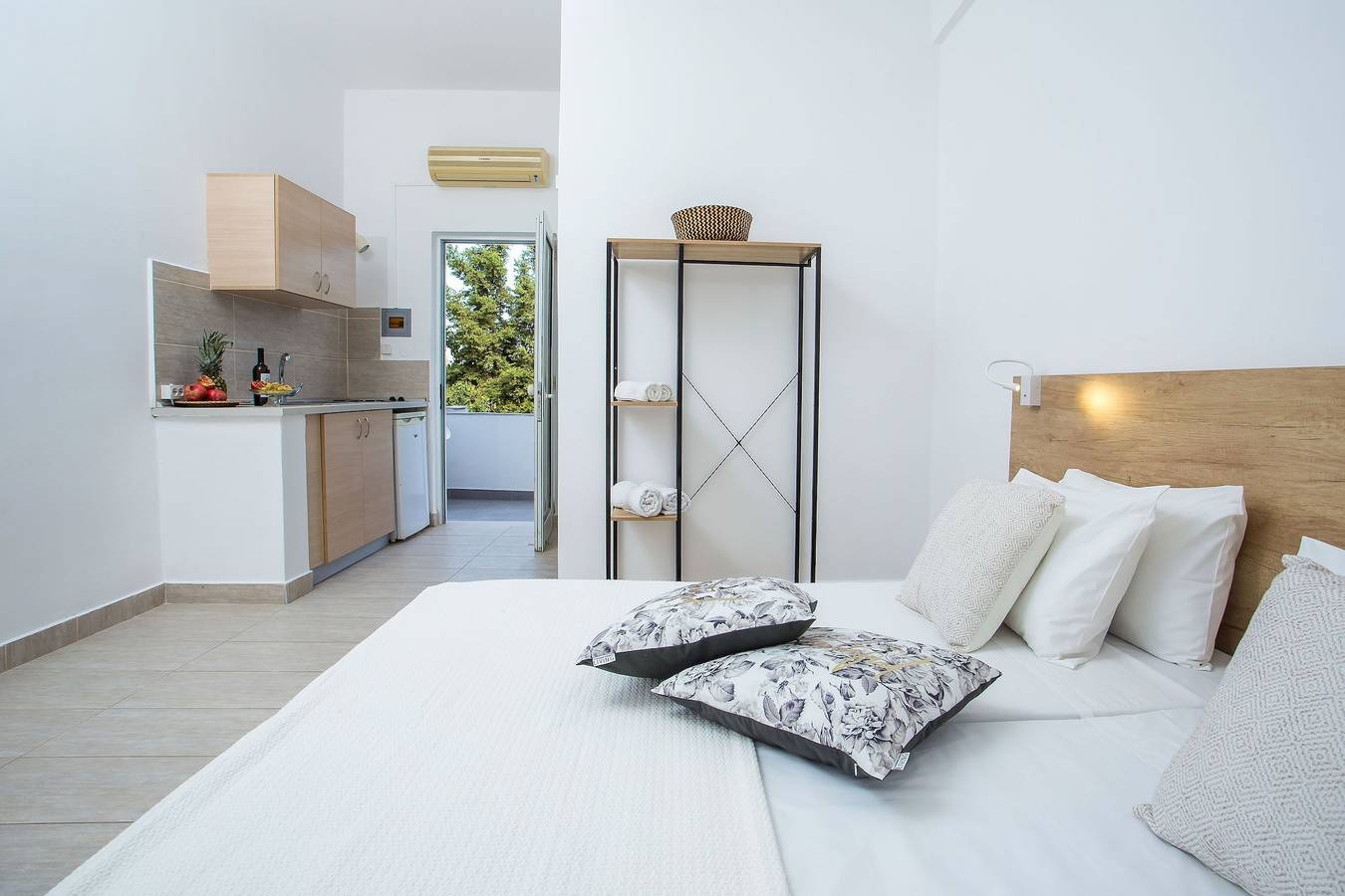 Ganzes Studio, 12 Ground Floor in Faliraki, Rhodos