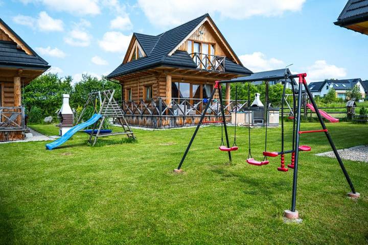 Dom dla 12 osób, z Balkon i Jacuzzi oraz Taras i Ogród w Czorsztyn