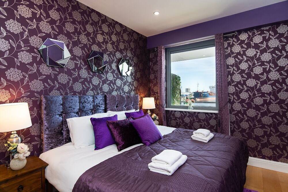Entire apartment, Seaview Luxury City Center-best Location in Eyre Square, Galway