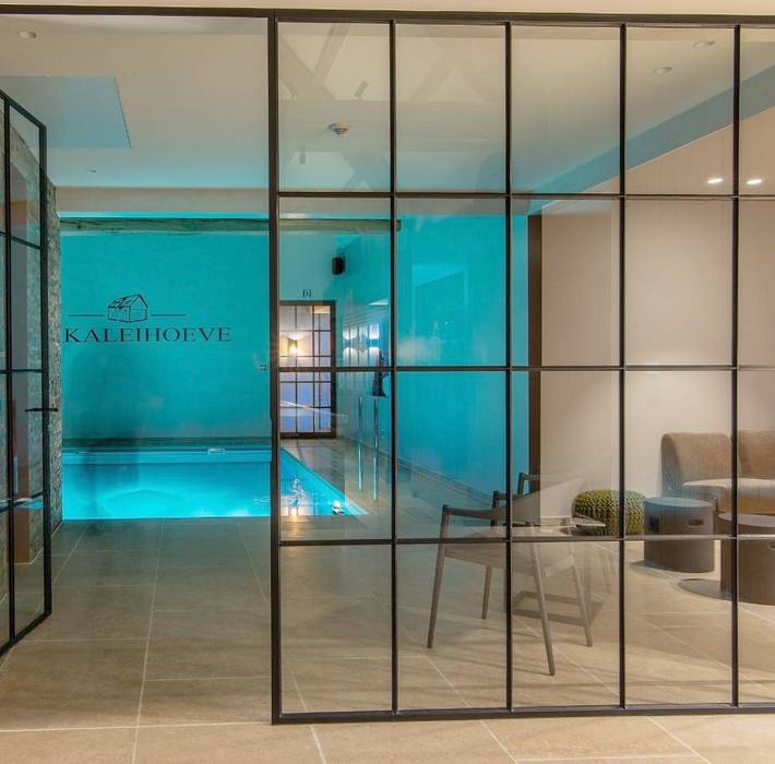 Casa de huéspuedes para 30 personas, con Jacuzzi y Terraza además de Jardín y Piscina en Bélgica