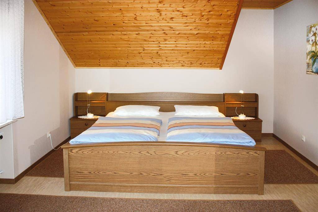 Ganze Ferienwohnung, Eckzeilerhof, Monika Karls in Zell Stadt (Mosel), Zell (Mosel)