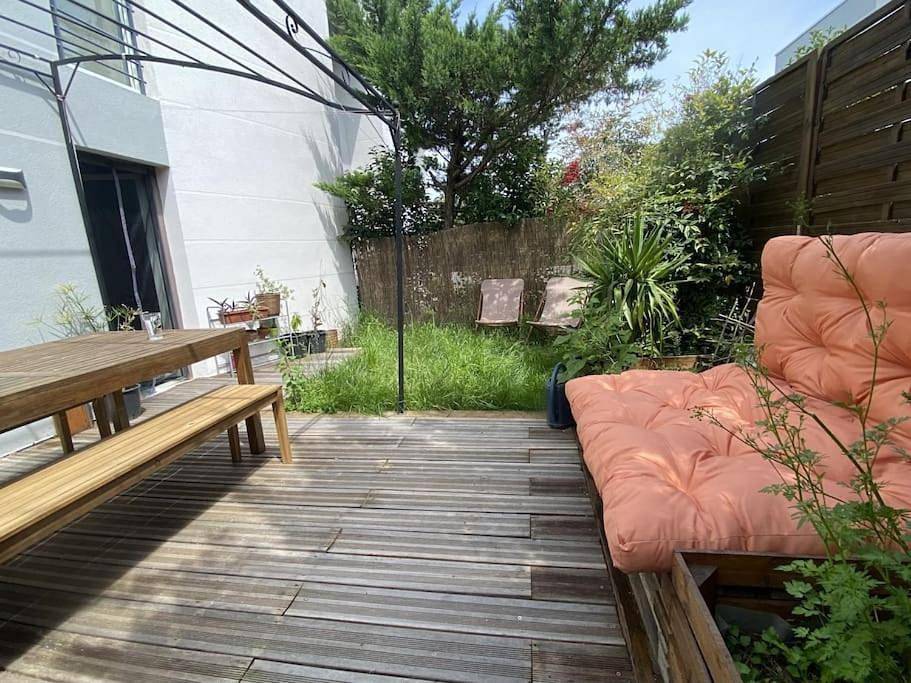 Appartement entier, Charmant 2P jardin et piscine in Sophia Antipolis, Côte méditerranéenne (France)